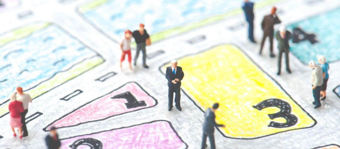 Logement-social Personnages sur un plan de rue